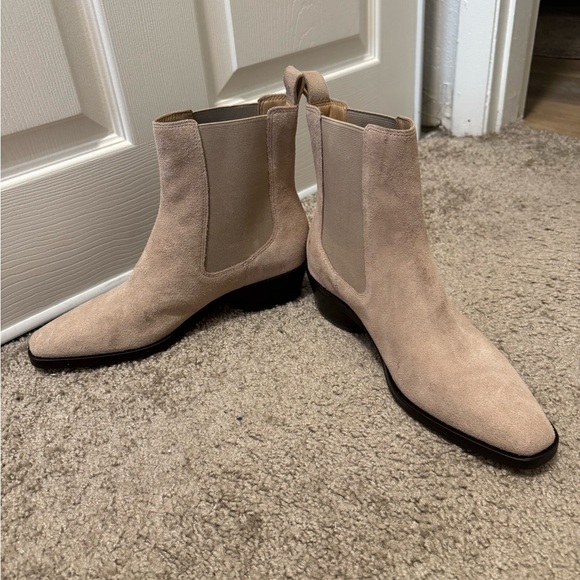 Dolce Vita Foster Booties Taupe Suede Sz 9 - Picture 4 of 9